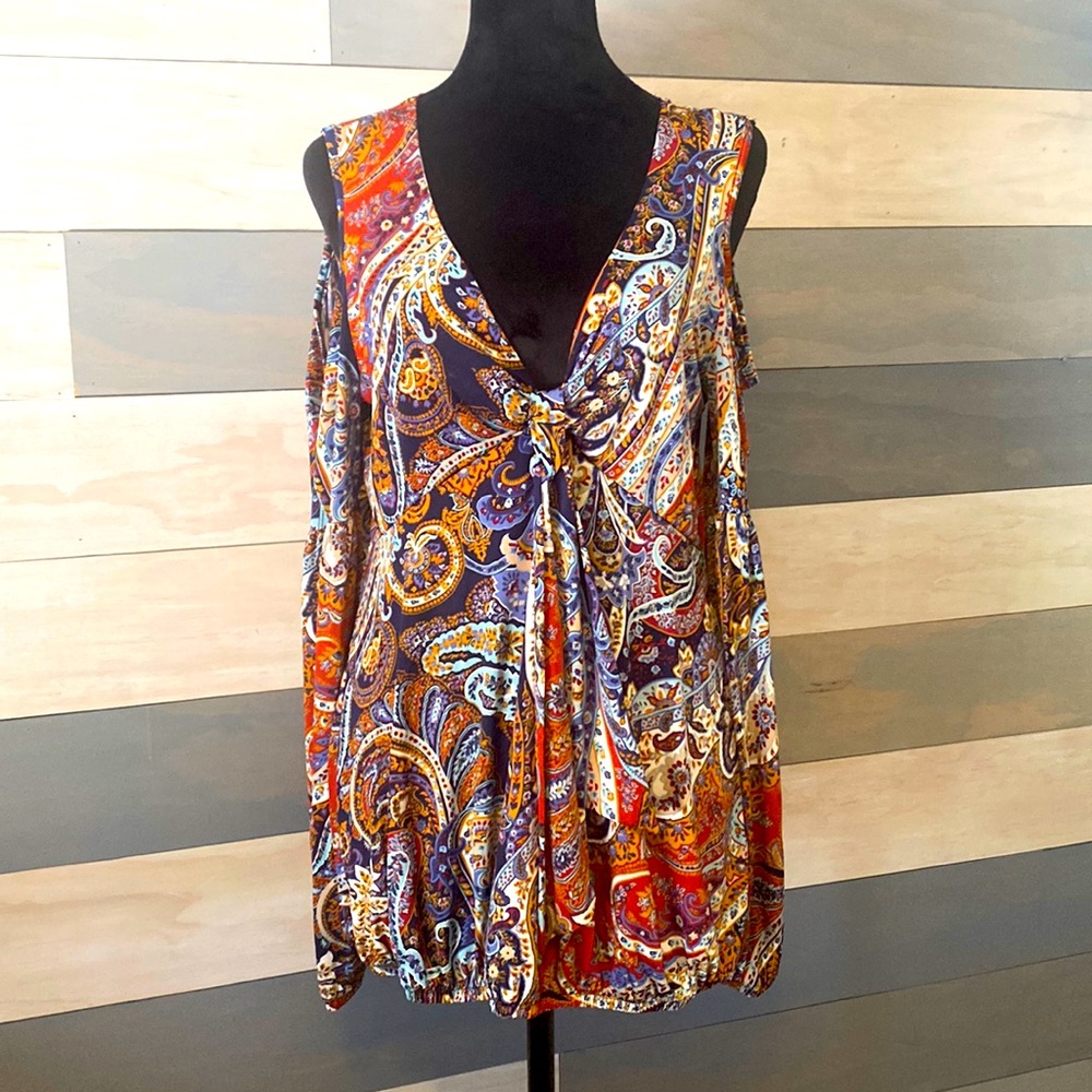 Cold shoulder top by VENUSsize large